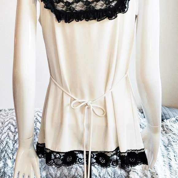 New Directions Black Lace and Ivory Top Free 🚀 Sm - Picture 6 of 14